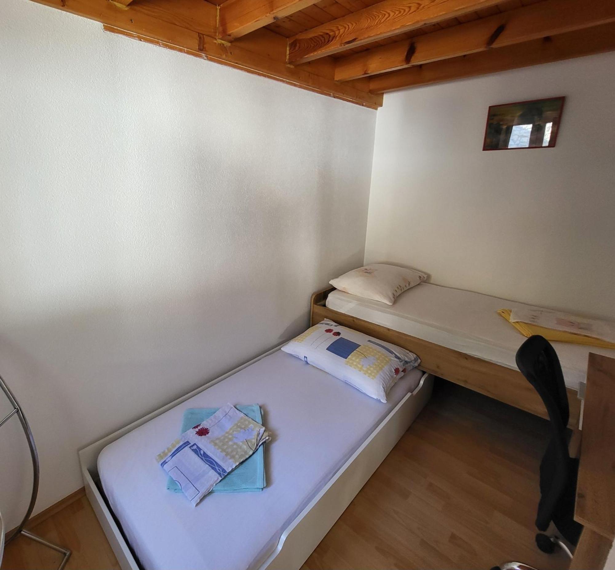 Apartmani Amila-พิสัก ภายนอก รูปภาพ